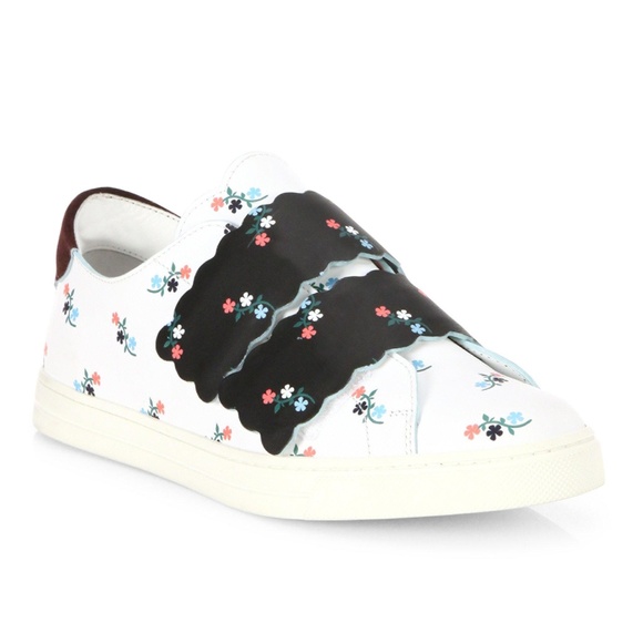 Fendi Shoes - ❤️SOLD❤️ Fendi White Biscuit Floral Print Sneaker